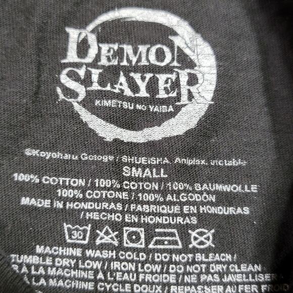 Demon Slayer Black Tee Nezuko Kamado - Size Junior Small - Picture 4 of 4